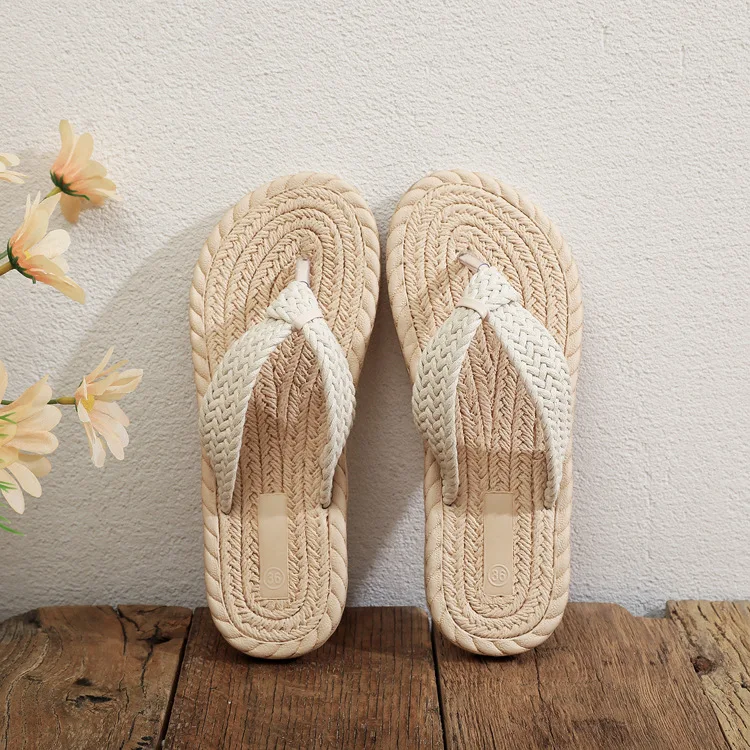 Ethnic Fashion Trend - Tren Mode Wanita Terbaru 2026: Sandal