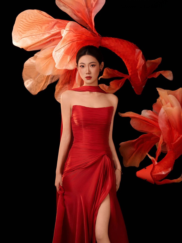 Ethnic Fashion Studio - Gaun Gaya Cina Ikan Mas Merah