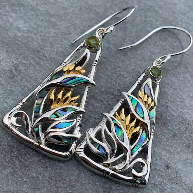 Ethnic Fashion Trend - Anting Liontin Pola Ukiran Warna-warni Gaya