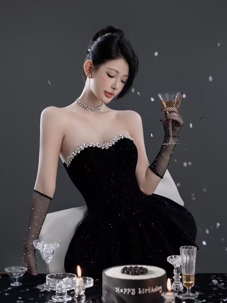 Kostum Fotografi Hitam Elegan  - Ethnic Fashion Studio ulasan dan harga