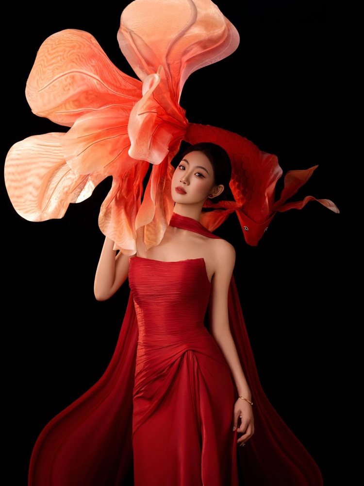 Gaun Gaya Cina Ikan Mas Merah  - Ethnic Fashion Studio ulasan dan harga