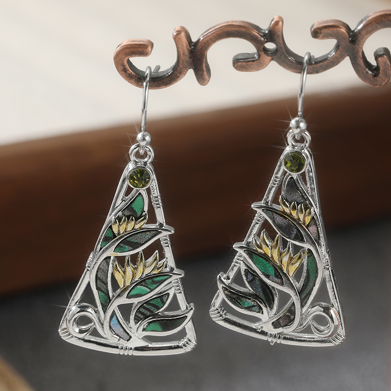 Anting Liontin Pola Ukiran War - Ethnic Fashion Trend ulasan dan harga